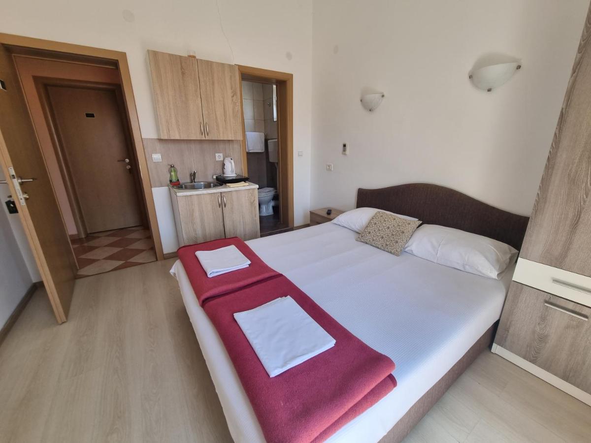 בודווה Guest House Damjana חדר תמונה
