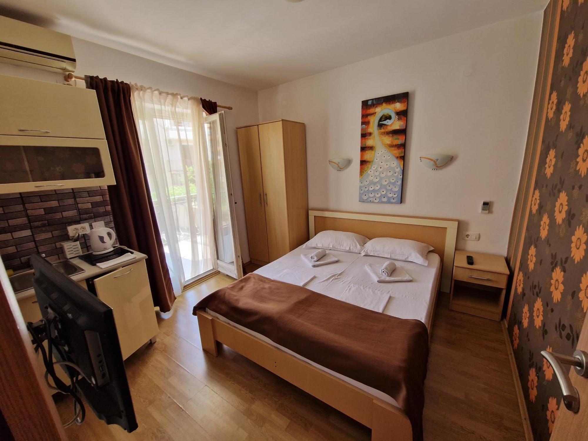 בודווה Guest House Damjana מראה חיצוני תמונה