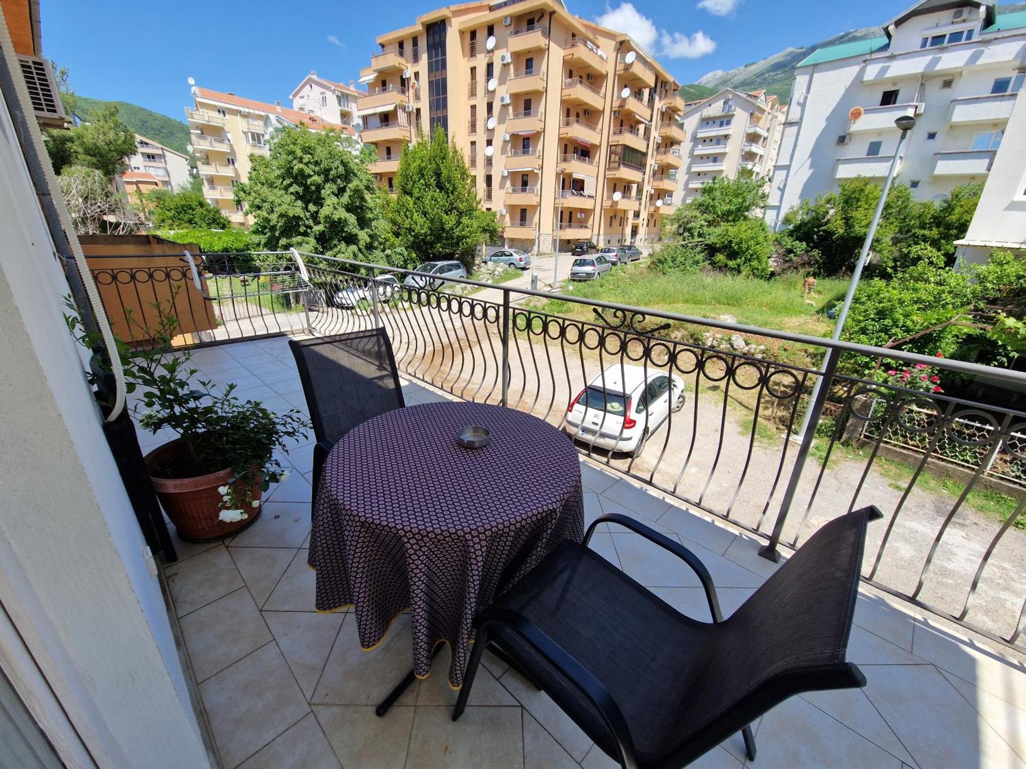 בודווה Guest House Damjana מראה חיצוני תמונה