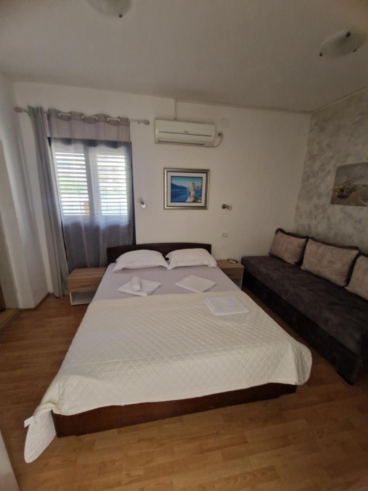 בודווה Guest House Damjana מראה חיצוני תמונה