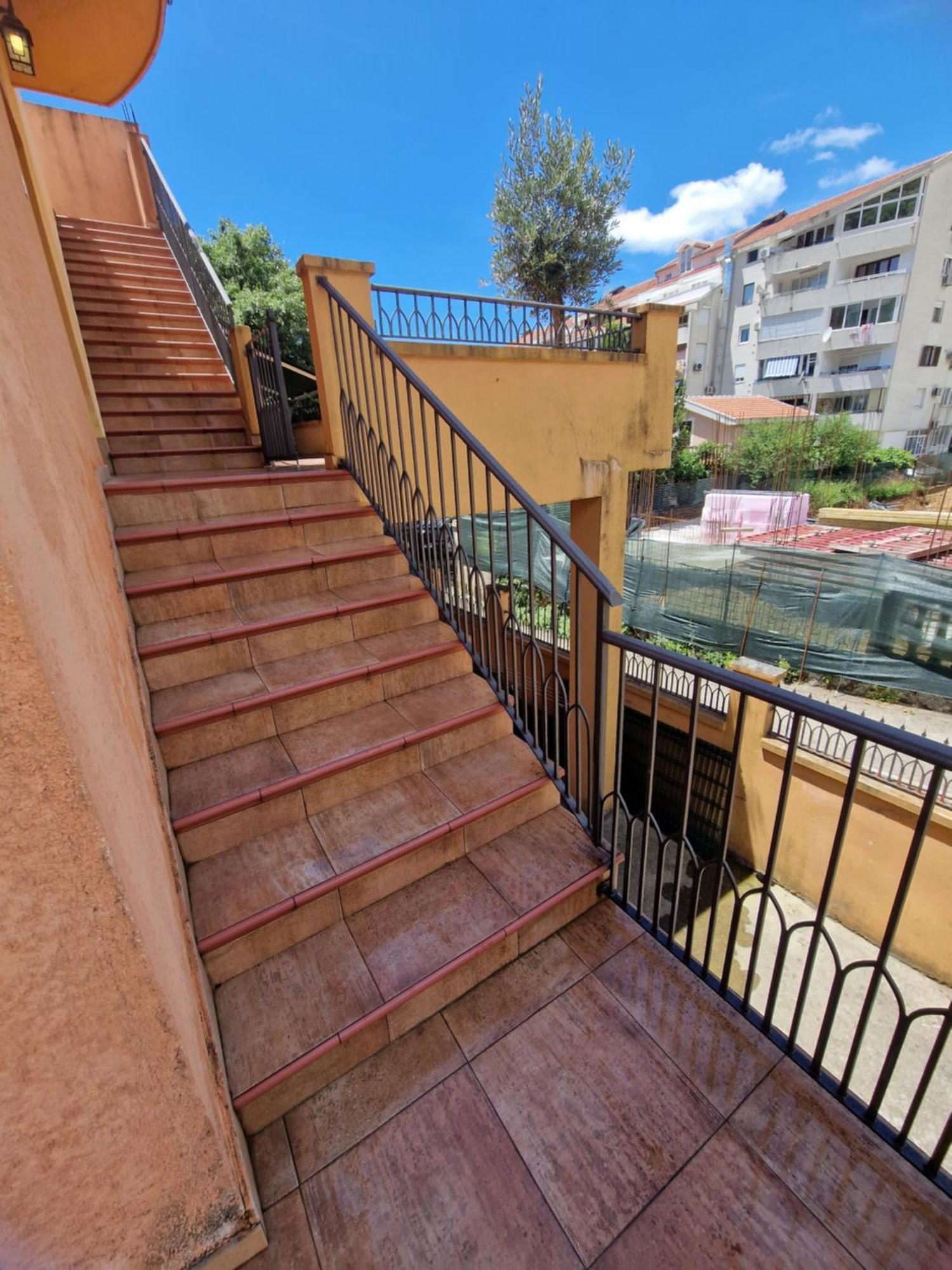בודווה Guest House Damjana מראה חיצוני תמונה